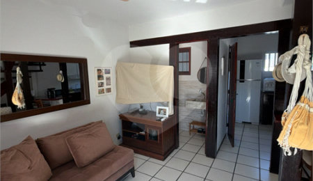 Casa em condomínio à venda com 2 quartos em Peró, Cabo Frio, RJ