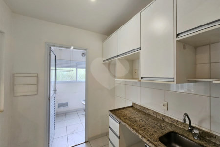 Apartamento à venda com 2 quartos, sendo 1 suíte, em Alto da Boa Vista, São Paulo, SP