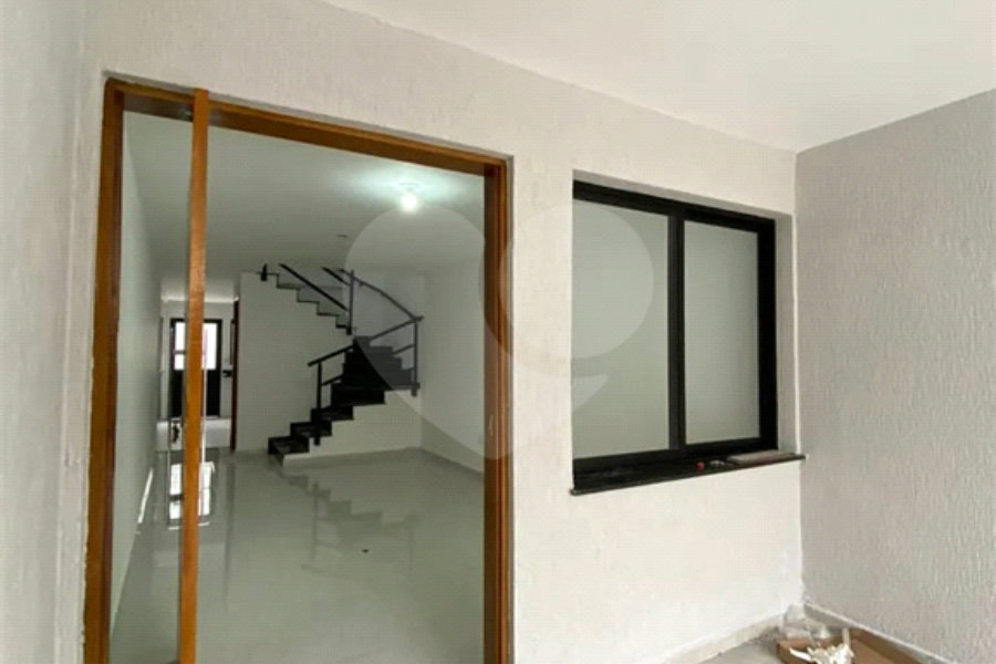 Sobrado à venda com 3 quartos, sendo 1 suíte, em Vila Guilherme, São Paulo, SP