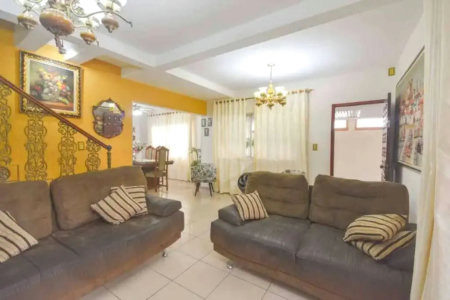Casa à venda com 4 quartos, sendo 2 suítes, em Vila Mazzei, São Paulo, SP
