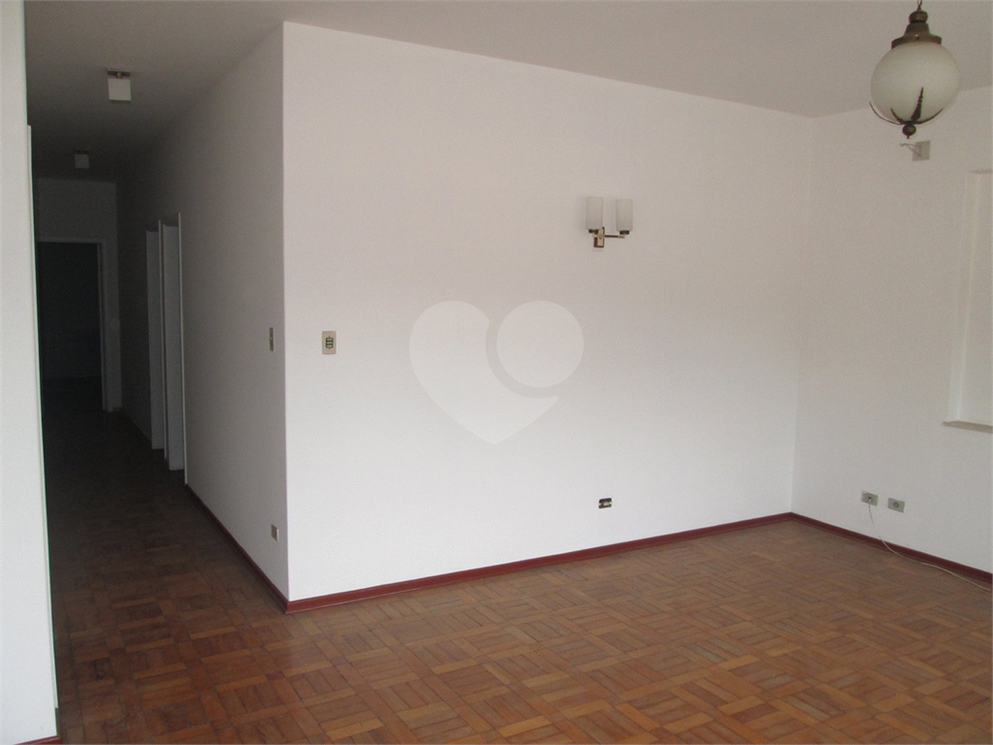 Sobrado à venda com 3 quartos em Horto, São Paulo, SP