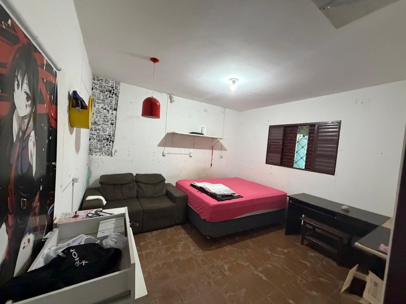 Casa Térrea à venda com 9 quartos, sendo 2 suítes, no condomínio Seranila, Monte Mor - SP
