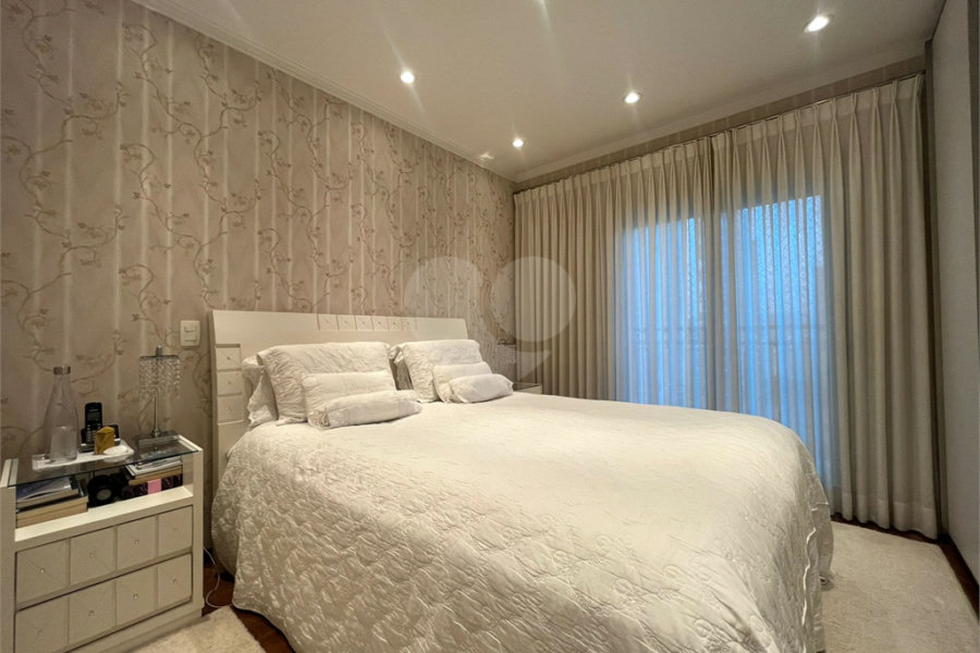 Apartamento à venda com 4 suítes em Santana, São Paulo, SP