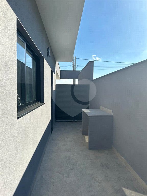 Casa à venda com 3 quartos, sendo 1 suíte, no condomínio Lagos D´icaraí, Salto - SP