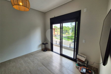 Casa à venda com 3 suítes no condomínio Terras de São Francisco, Vinhedo - SP