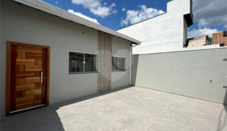 Casa à venda com 3 quartos, sendo 2 suítes, em Nova Cerejeira, Atibaia, SP