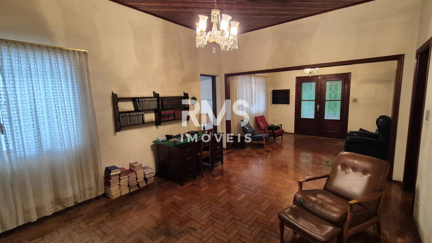 Casa à venda com 3 quartos no Centro, Itu, SP