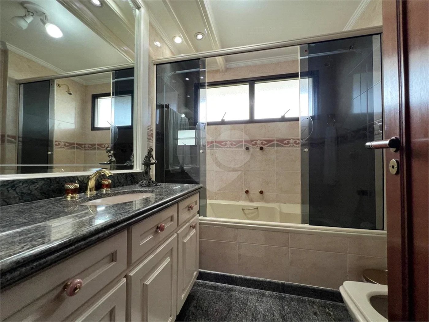 Apartamento à venda com 4 suítes em Santana, São Paulo, SP