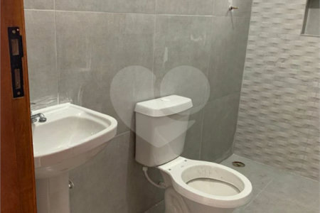 Casa Térrea à venda com 3 quartos, sendo 1 suíte, em Vila Nova Bonsucesso, Guarulhos, SP