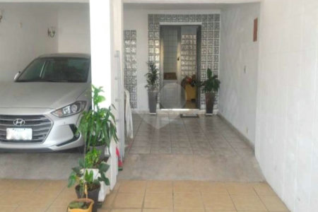 Casa à venda com 3 suítes em Rio Pequeno, São Paulo, SP