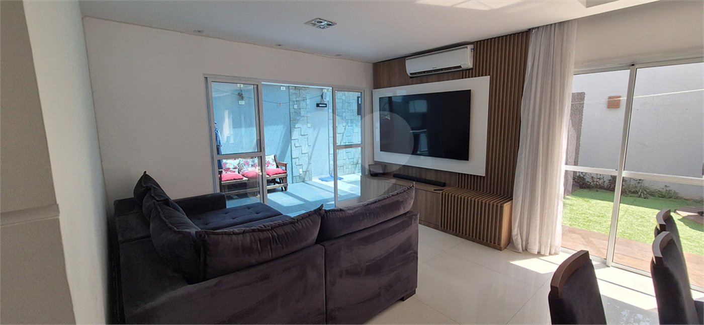 Casa à venda com 4 quartos, sendo 2 suítes,  no condomínio Aromaz, São Bernardo do Campo - SP