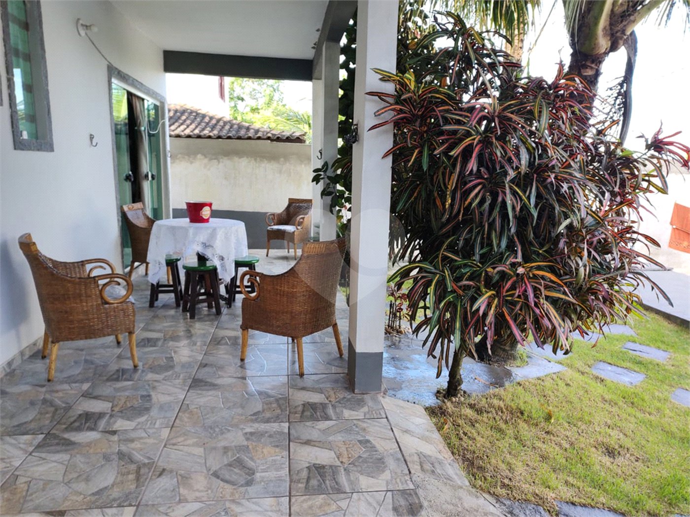 Casa à venda com 3 quartos, sendo 2 suítes,  em Rasa, Armação dos Búzios, RJ