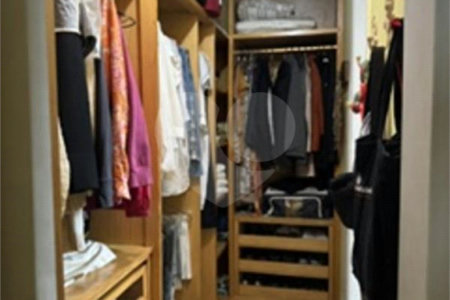 Apartamento à venda com 3 quartos, sendo 1 suíte,  em Jardim das Acácias, São Paulo, SP