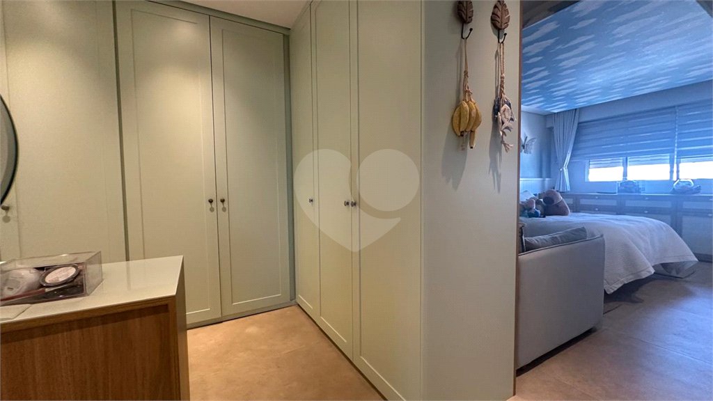 Apartamento à venda com 3 quartos, sendo 2 suítes, em Jardim Paulista, São Paulo, SP
