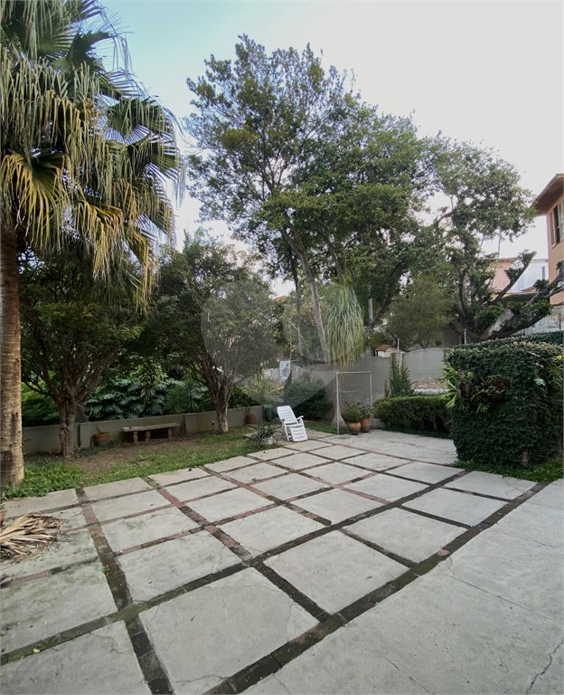 Casa Térrea à venda com 5 quartos, sendo 1 suíte, em Pacaembú, São Paulo, SP