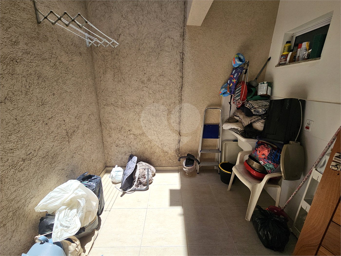 Sobrado à venda com 3 quartos, sendo 1 suíte,  em Vila Nivi, São Paulo, SP