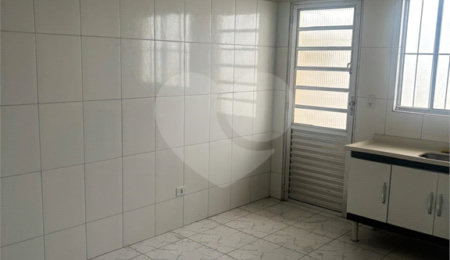 Casa à venda com 2 quartos, sendo 1 suíte,  em Paisagem Colonial, São Roque, SP