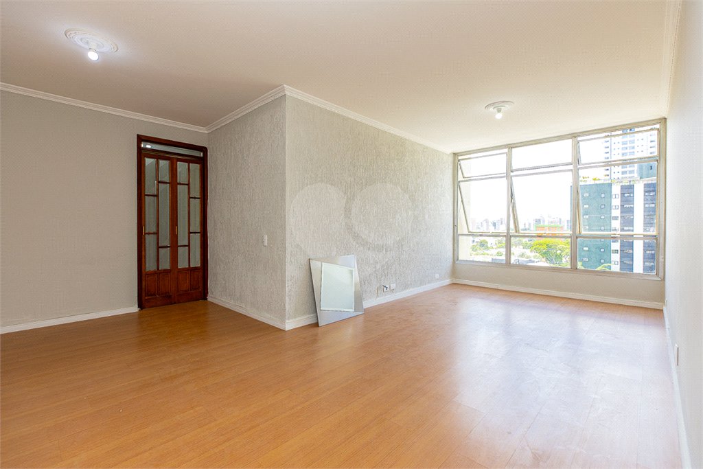 Apartamento à venda com 3 quartos, sendo 1 suíte,  em Brooklin, São Paulo, SP