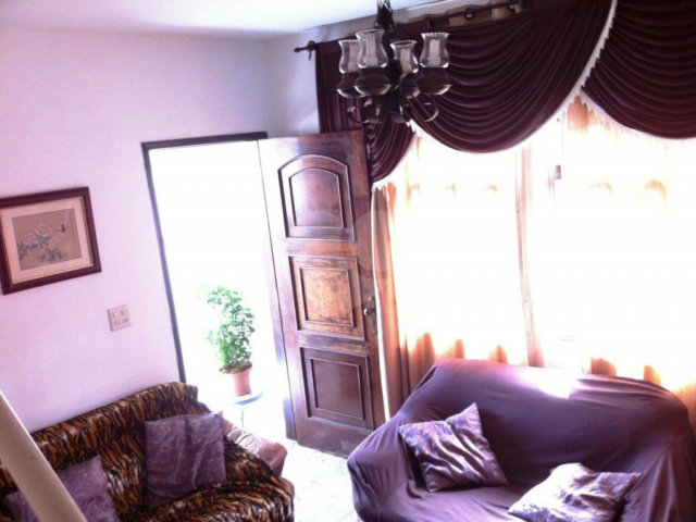 Sobrado à venda com 3 quartos em Parada Inglesa, São Paulo, SP
