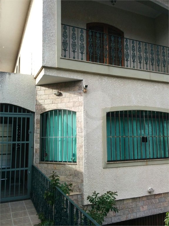 Sobrado à venda com 3 quartos, sendo 1 suíte, em Tremembé, São Paulo, SP