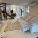Casa à venda com 8 quartos, sendo 2 suítes, em Flórida, Praia Grande, SP