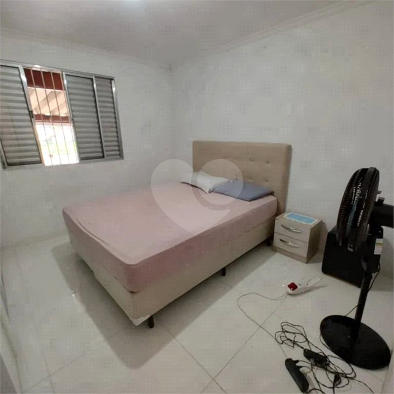 Casa à venda com 2 quartos, sendo 1 suíte, em Parque Maria Domitila, São Paulo, SP