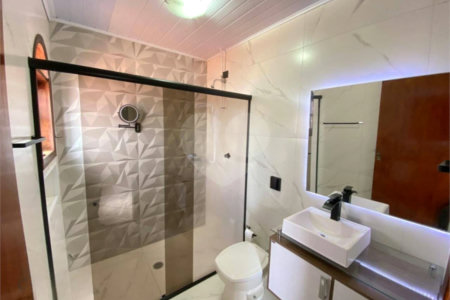 Casa à venda com 4 quartos, sendo 2 suítes, em Parque Santana, Mogi das Cruzes, SP