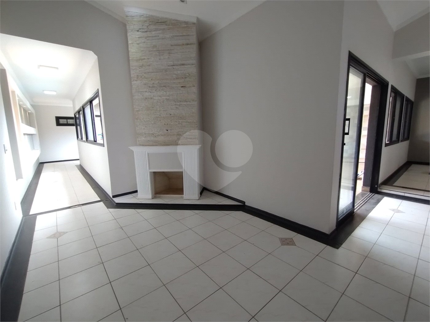Casa à venda com 2 suítes em Vila Oliveira, Itapetininga, SP