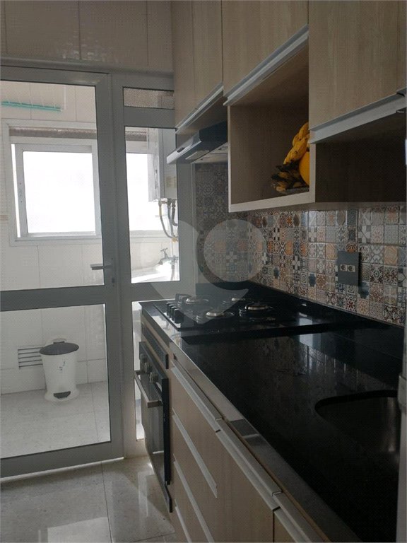 Apto no Cambuci de 55m2, com 2 dorms, 2 banheiros, 1 suíte, 1 vaga. Estuda permuta.