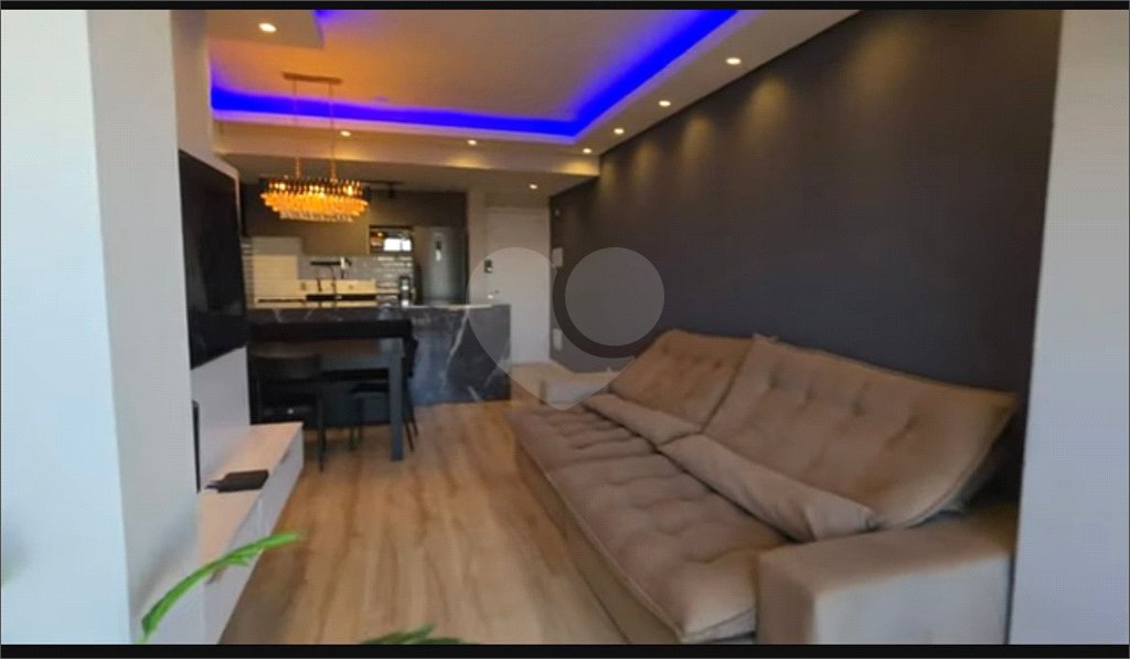 Apartamento à venda com 3 quartos, sendo 1 suíte, em Vila Pirajussara, São Paulo, SP