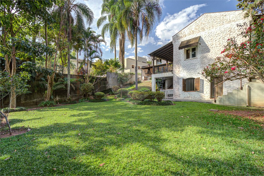 Casa de Vila à venda com 3 quartos, sendo 2 suítes, em Alto da Boa Vista, São Paulo, SP