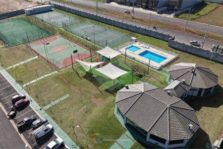 Casa à venda com 4 suítes no condomínio Residencial Dona Maria Candida, Indaiatuba - SP