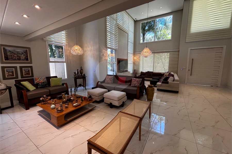 Casa à venda com 4 quartos, sendo 3 suítes, no condomínio Reserva Nova Cantareira, São Paulo - SP