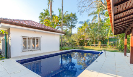 Casa Térrea à venda com 5 quartos, sendo 3 suítes, em Jardim Marajoara, São Paulo, SP
