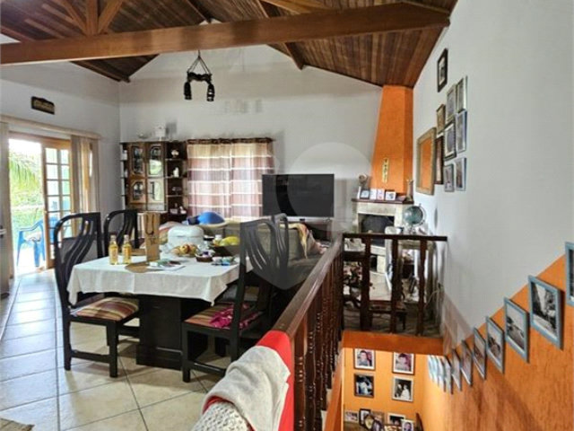 Casa à venda com 3 quartos, sendo 1 suíte,  no condomínio Clube de Campo Fazenda Tabarã, Mairiporã - SP