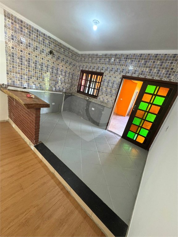 Casa para alugar com 2 quartos, sendo 1 suíte, em Jardim Rene, São Roque, SP