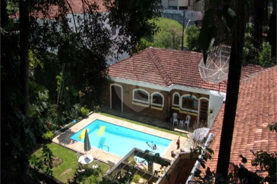 Casa Térrea à venda com 4 quartos, sendo 2 suítes,  em Vila Albertina, São Paulo, SP