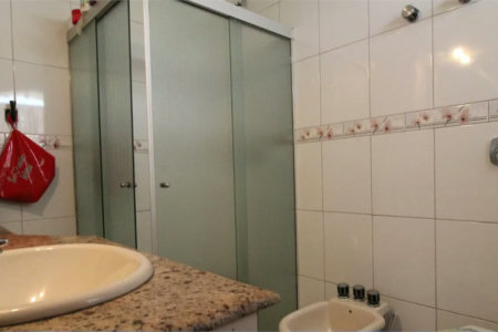 Sobrado à venda com 4 suítes em Vila Cordeiro, São Paulo, SP