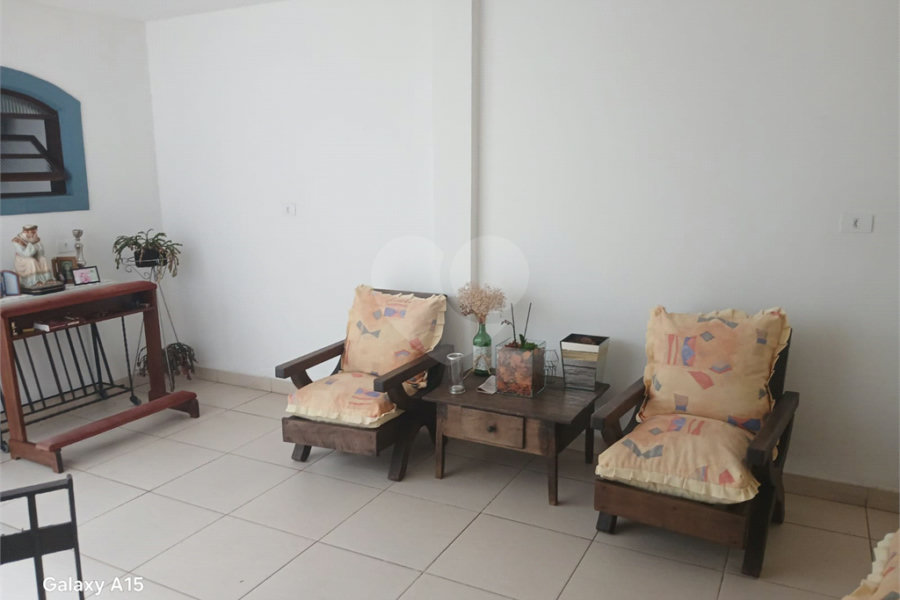 Sobrado à venda com 3 quartos, sendo 1 suíte,  em Tremembé, São Paulo, SP