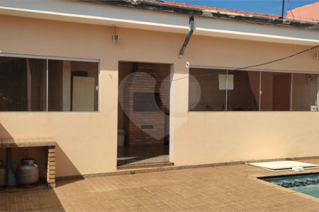 Sobrado à venda com 3 quartos, sendo 1 suíte, em Vila Almeida, Indaiatuba, SP