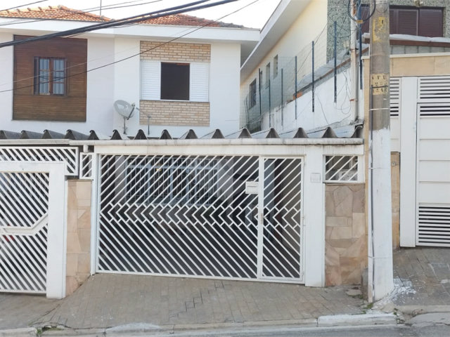 Sobrado à venda com 4 quartos, sendo 1 suíte,  em Parada Inglesa, São Paulo, SP