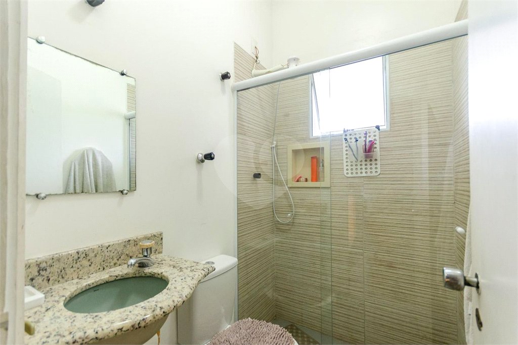 Casa à venda ou para alugar com 4 quartos, sendo 3 suítes,  em Jardim Vivan, São Paulo, SP