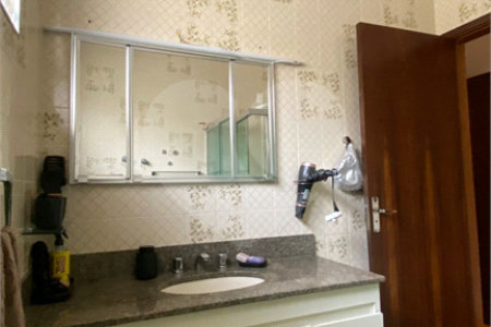 Sobrado à venda com 3 quartos, sendo 2 suítes,  em Jardim Brasil (zona Sul), São Paulo, SP