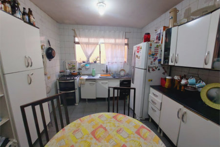 Sobrado à venda com 4 quartos, sendo 2 suítes,  em Vila Leopoldina, São Paulo, SP