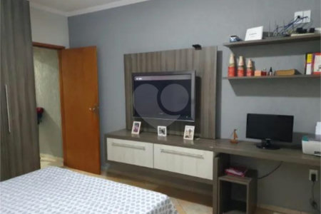 Casa à venda com 3 quartos, sendo 1 suíte, em João Aranha, Paulínia, SP