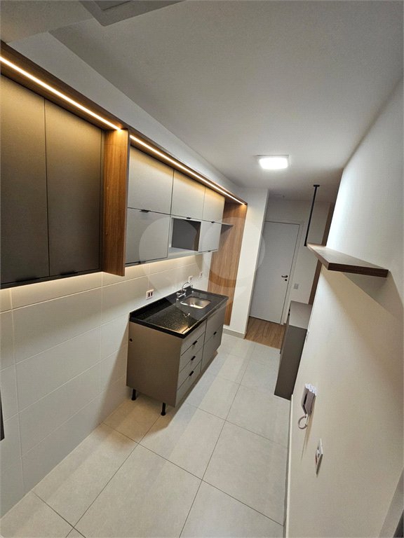 Apartamento para alugar com 2 quartos, sendo 1 suíte,  em Vila Oliveira, Mogi das Cruzes, SP