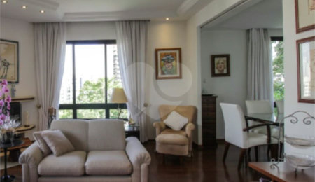 Apartamento à venda com 4 quartos, sendo 3 suítes, em Vila Andrade, São Paulo, SP