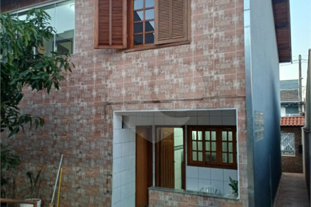 Sobrado à venda com 3 quartos, sendo 1 suíte, em Jardim Regina, Indaiatuba, SP