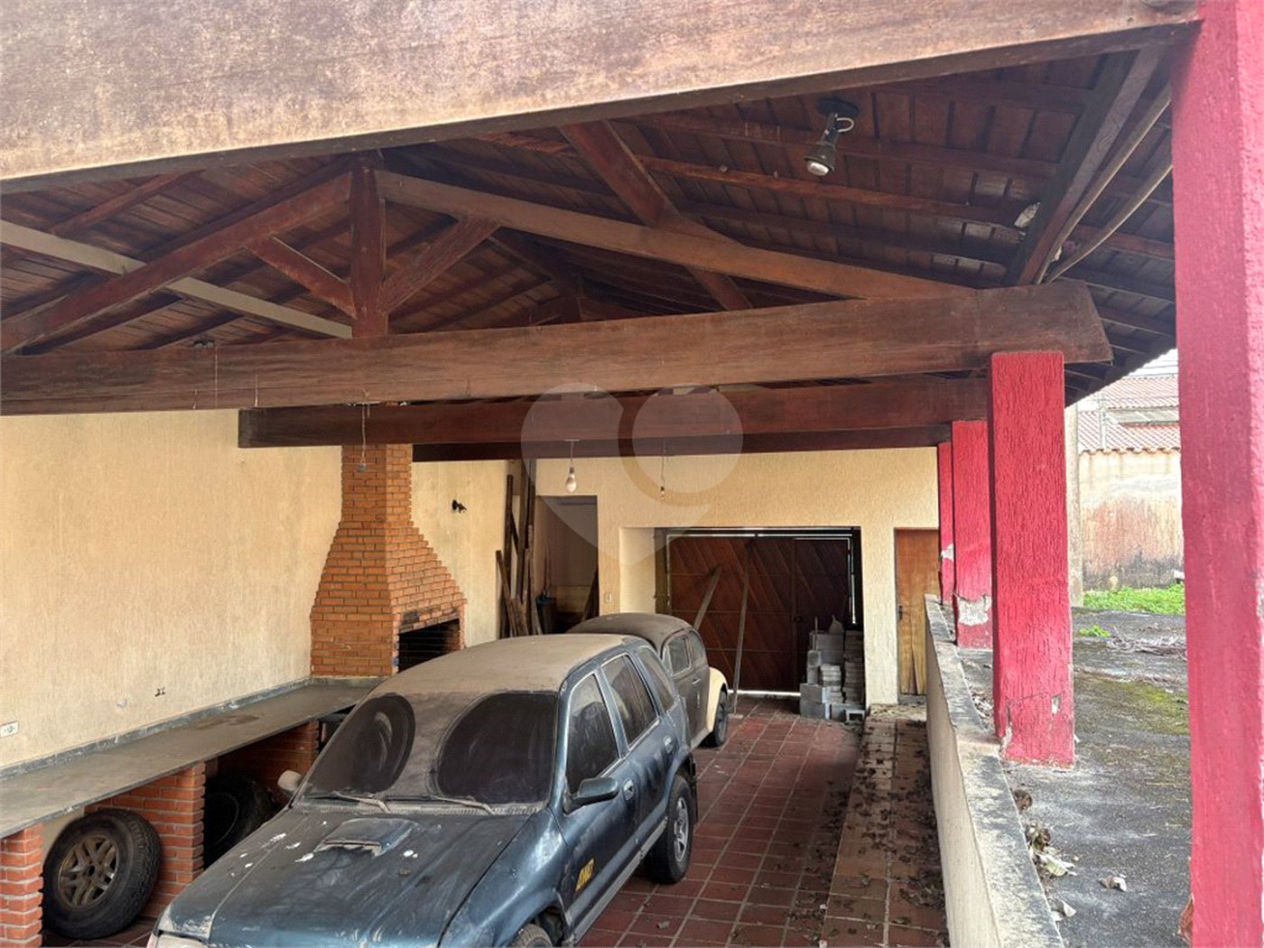 Casa à venda com 4 quartos, sendo 2 suítes,  em Vila Oliveira, Mogi das Cruzes, SP