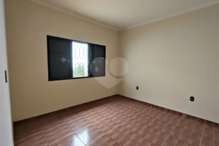 Casa para alugar com 4 quartos, sendo 1 suíte, em Vila Judite, Itapetininga, SP